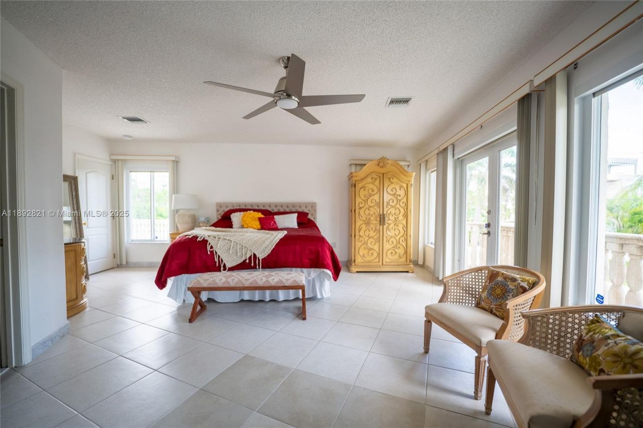 2701 N Atlantic Blvd, Fort Lauderdale, FL 33308 Photo