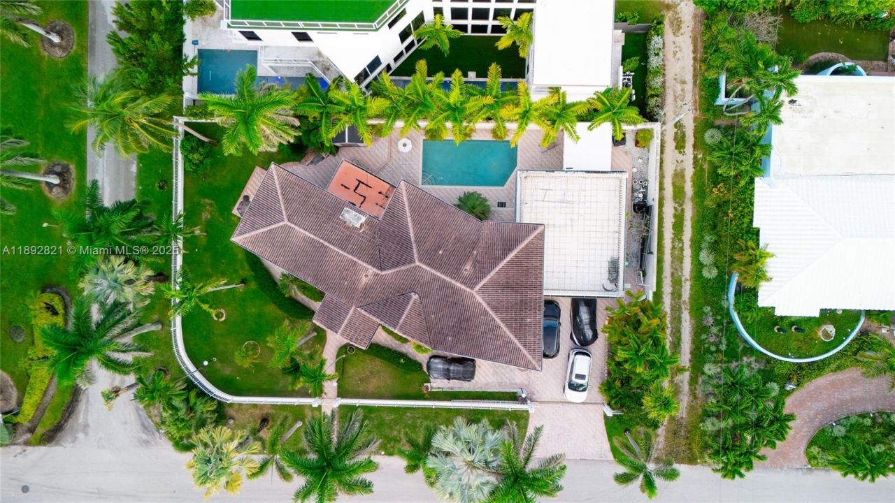 2701 N Atlantic Blvd, Fort Lauderdale, FL 33308 Photo