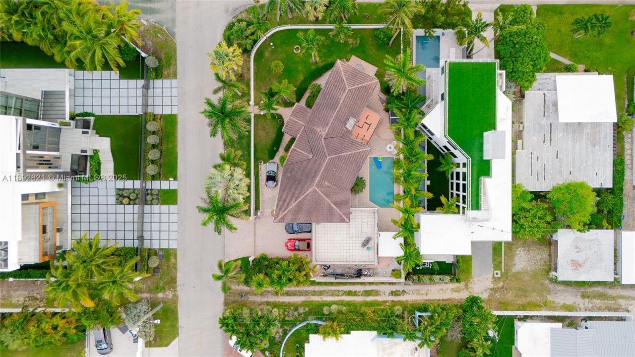 2701 N Atlantic Blvd, Fort Lauderdale, FL 33308 Photo