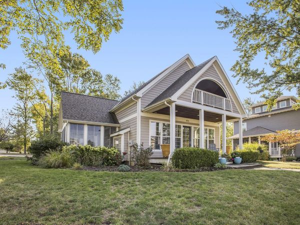475 Lakeshore Drive, South Haven, MI 49090