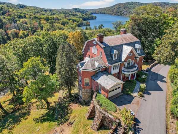 74 Tower Hill Loop E, Tuxedo Park, NY 10987