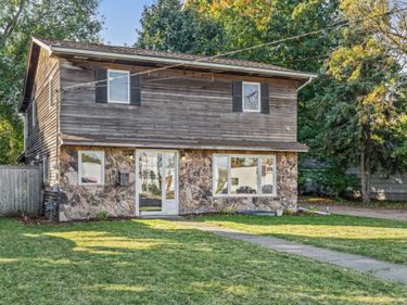 5249 Main Street E, Maple Plain, MN 55359