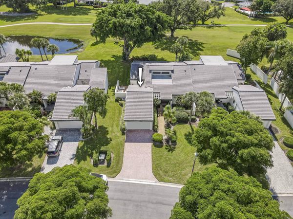 3 Brentwood Drive, Boynton Beach, FL 33436