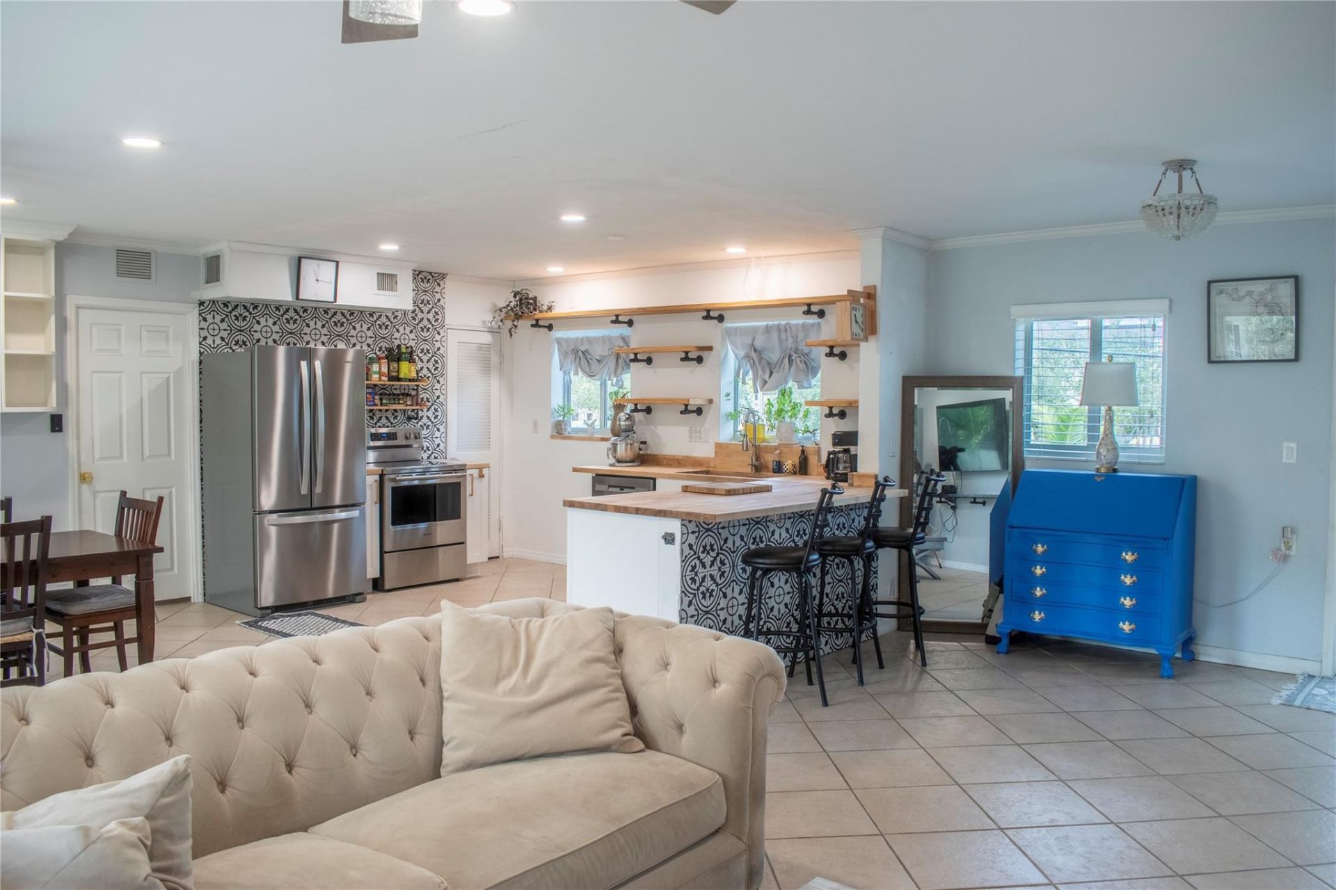 1000 SE 4th Street, Unit 209, Fort Lauderdale, FL 33301 Photo