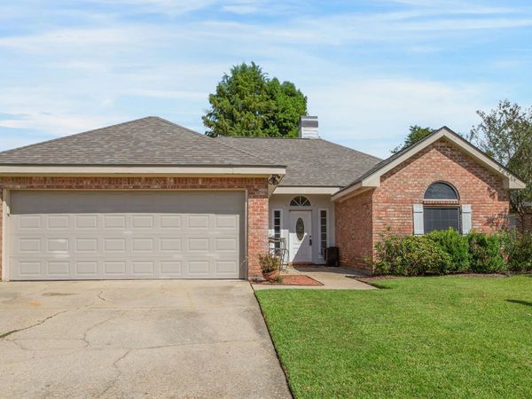 128 Silver Medal Drive, Lafayette, LA 70506