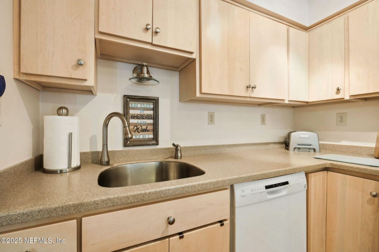 210 River Bend Place, Unit B, Welaka, FL 32193 Photo
