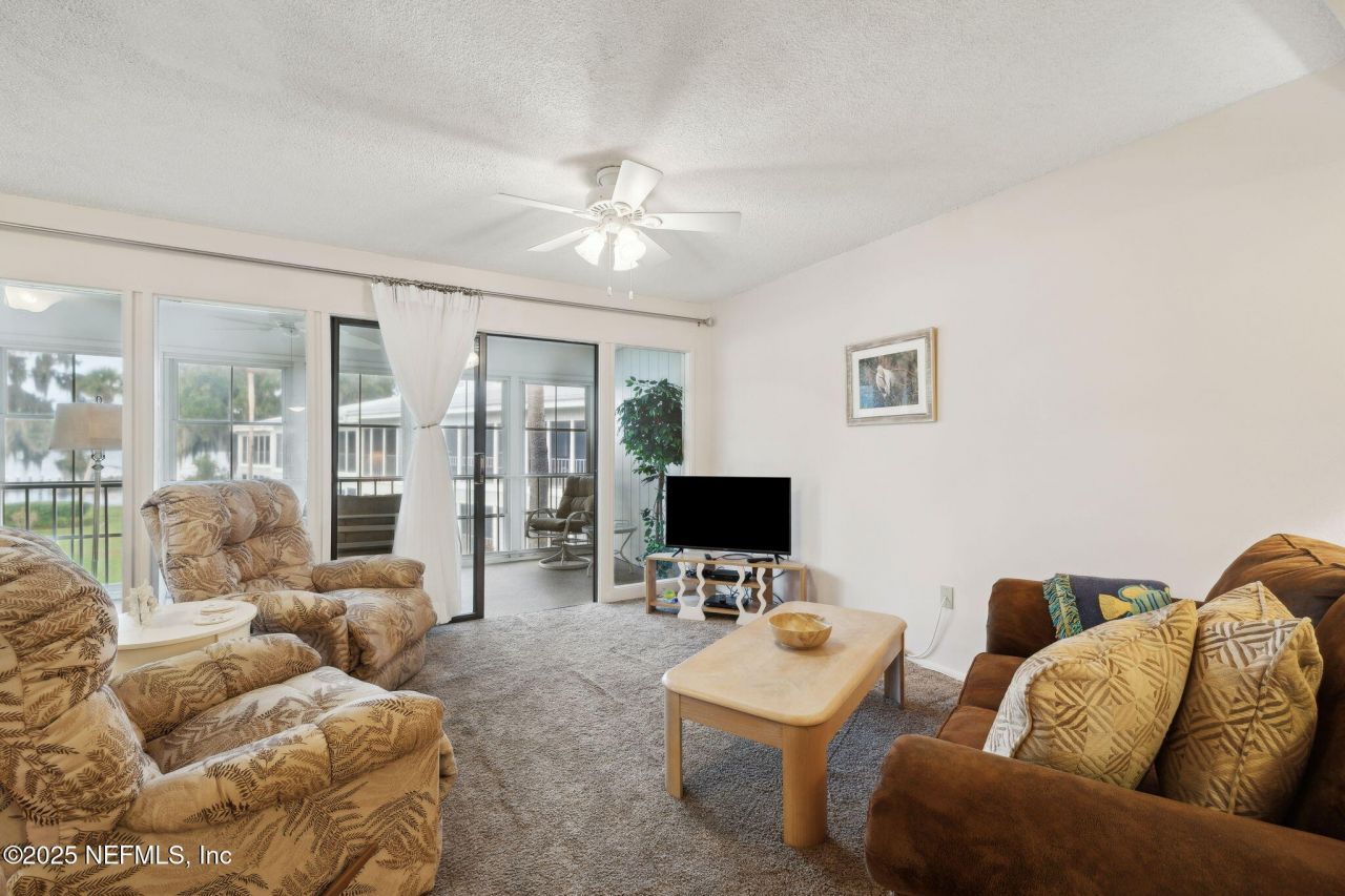 210 River Bend Place, Unit B, Welaka, FL 32193 Photo