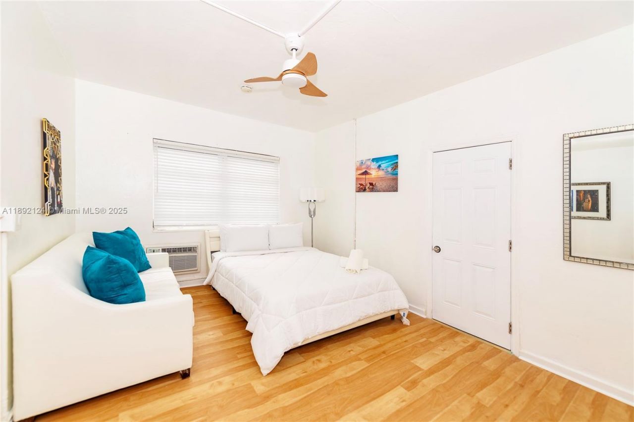 545 Michigan Ave, Unit 2, Miami Beach, FL 33139 Photo