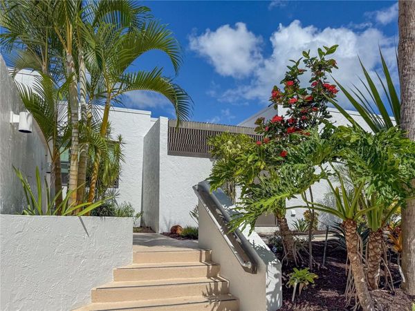 609 BAYPORT WAY, Unit 609, LONGBOAT KEY, FL 34228