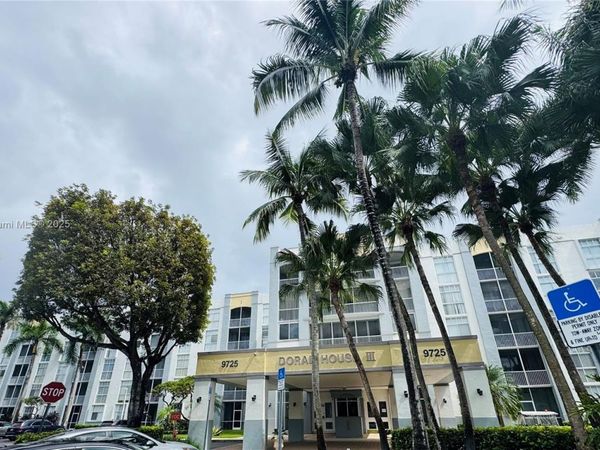 9725 NW 52nd St, Unit 114, Doral, FL 33178