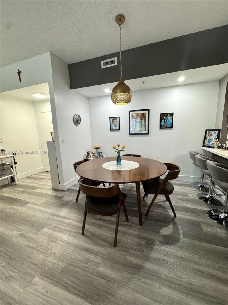 9725 NW 52nd St, Unit 114, Doral, FL 33178 Photo