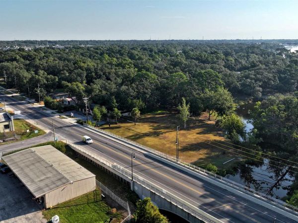 610 S Old Corry Field Rd, Pensacola, FL 32507