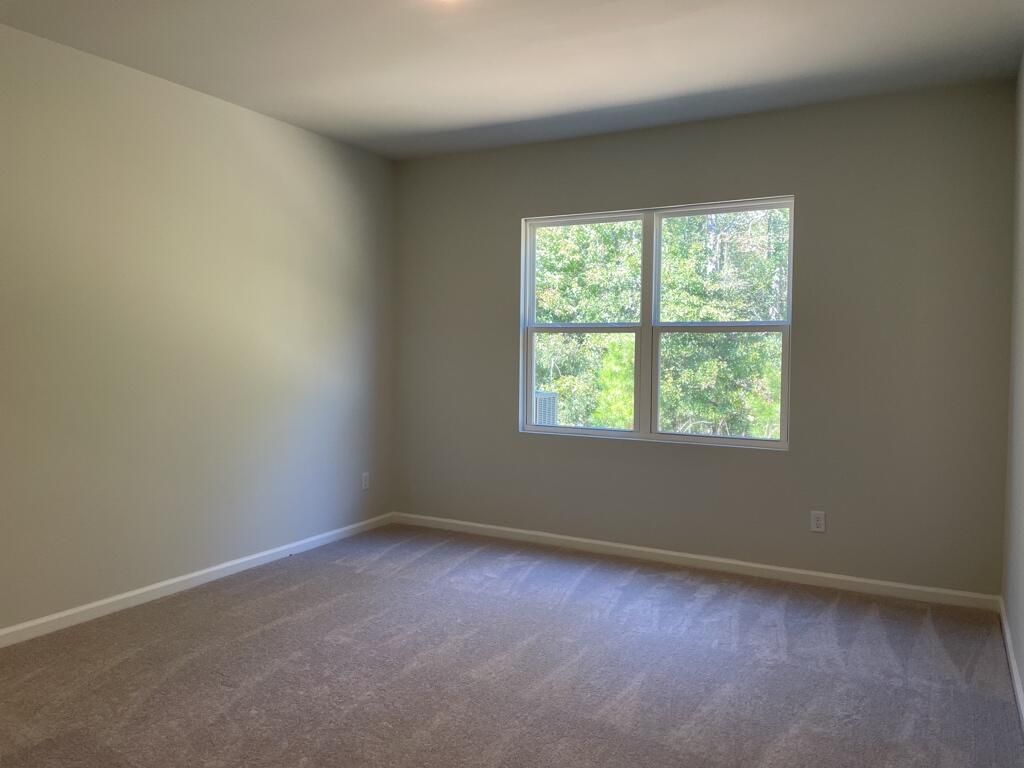 239 W Bradford Pointe Drive Photo 10