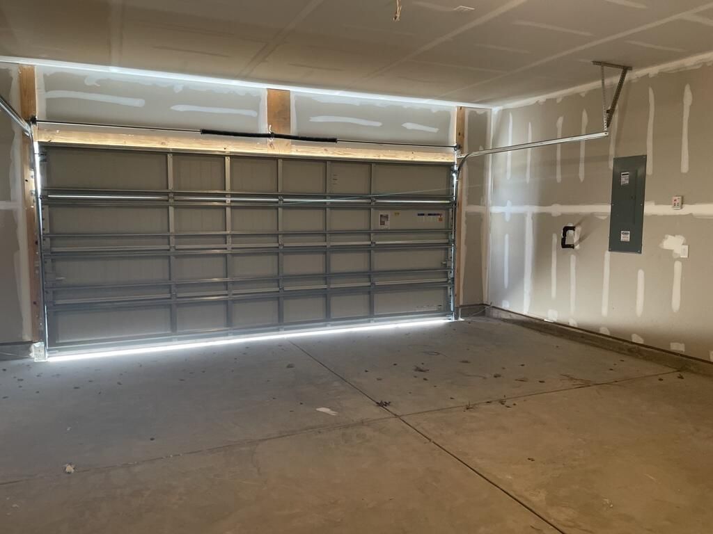 239 W Bradford Pointe Drive Photo 18