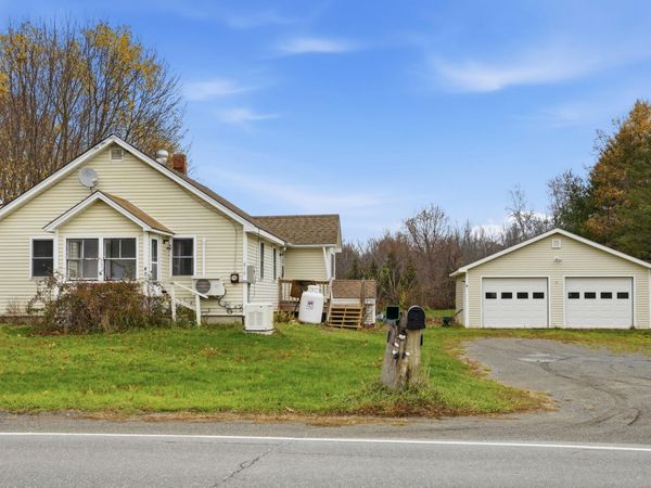 879 Hudson Road, Glenburn, ME 04401