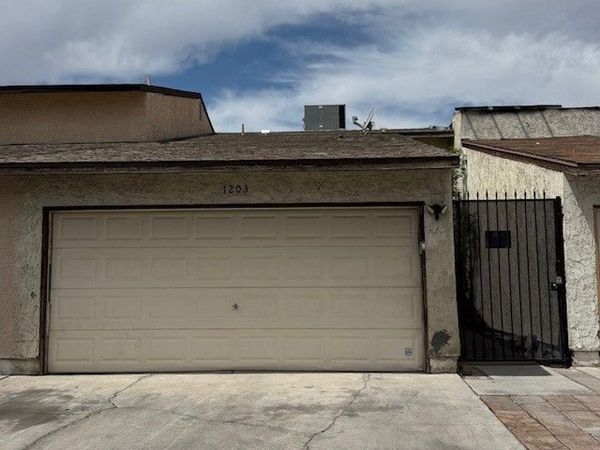 1203 Mews Lane , Las Vegas, NV 89101