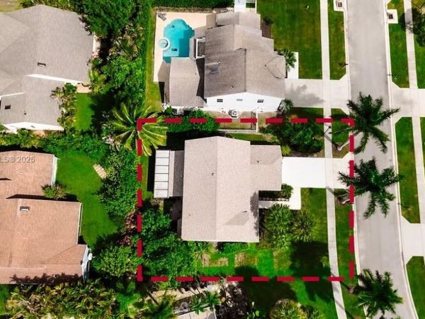 12149 Quilting Ln, Boca Raton, FL 33428