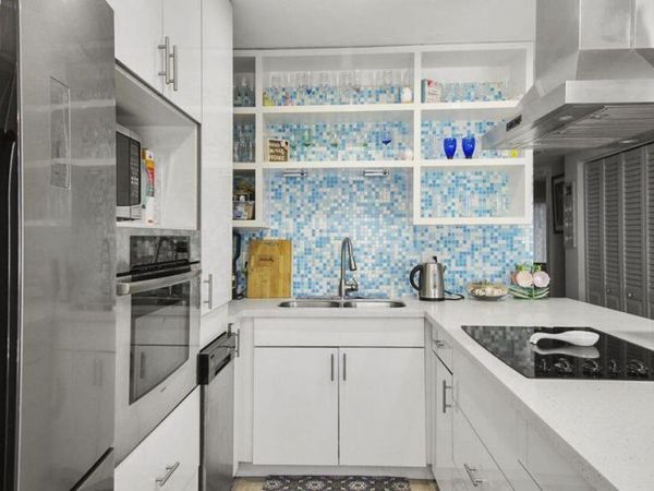 2920 Lake Osborne Drive, Unit 103, Lake Worth Beach, FL 33461