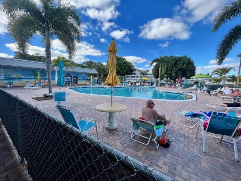 2920 Lake Osborne Drive, Unit 103, Lake Worth Beach, FL 33461 Photo