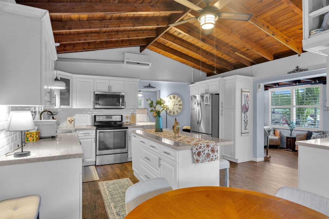 38 Pirates Drive, Key Largo, FL 33037 Photo