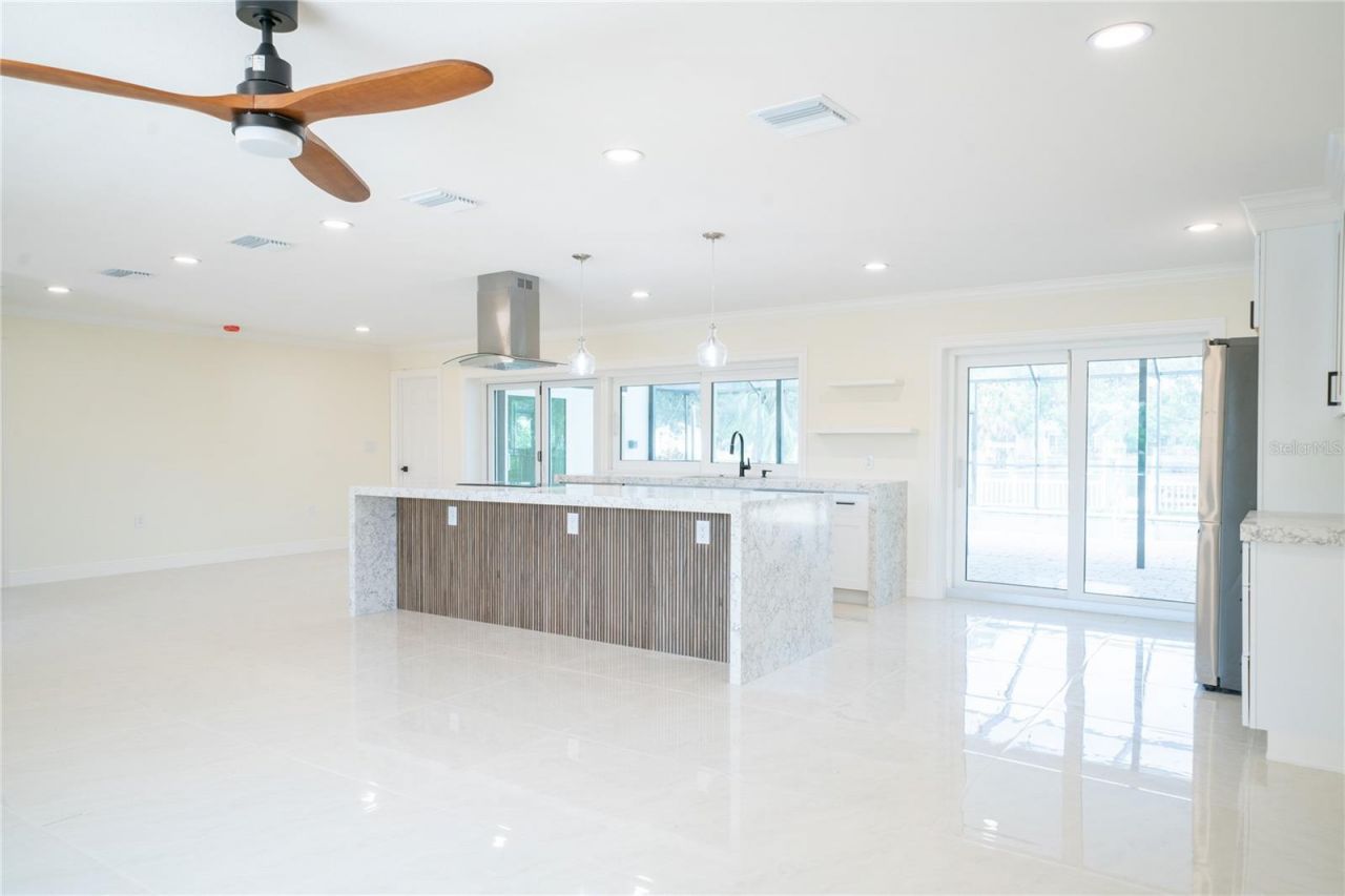 5119 Venetian Boulevard Ne, Saint Petersburg, FL 33703 Photo