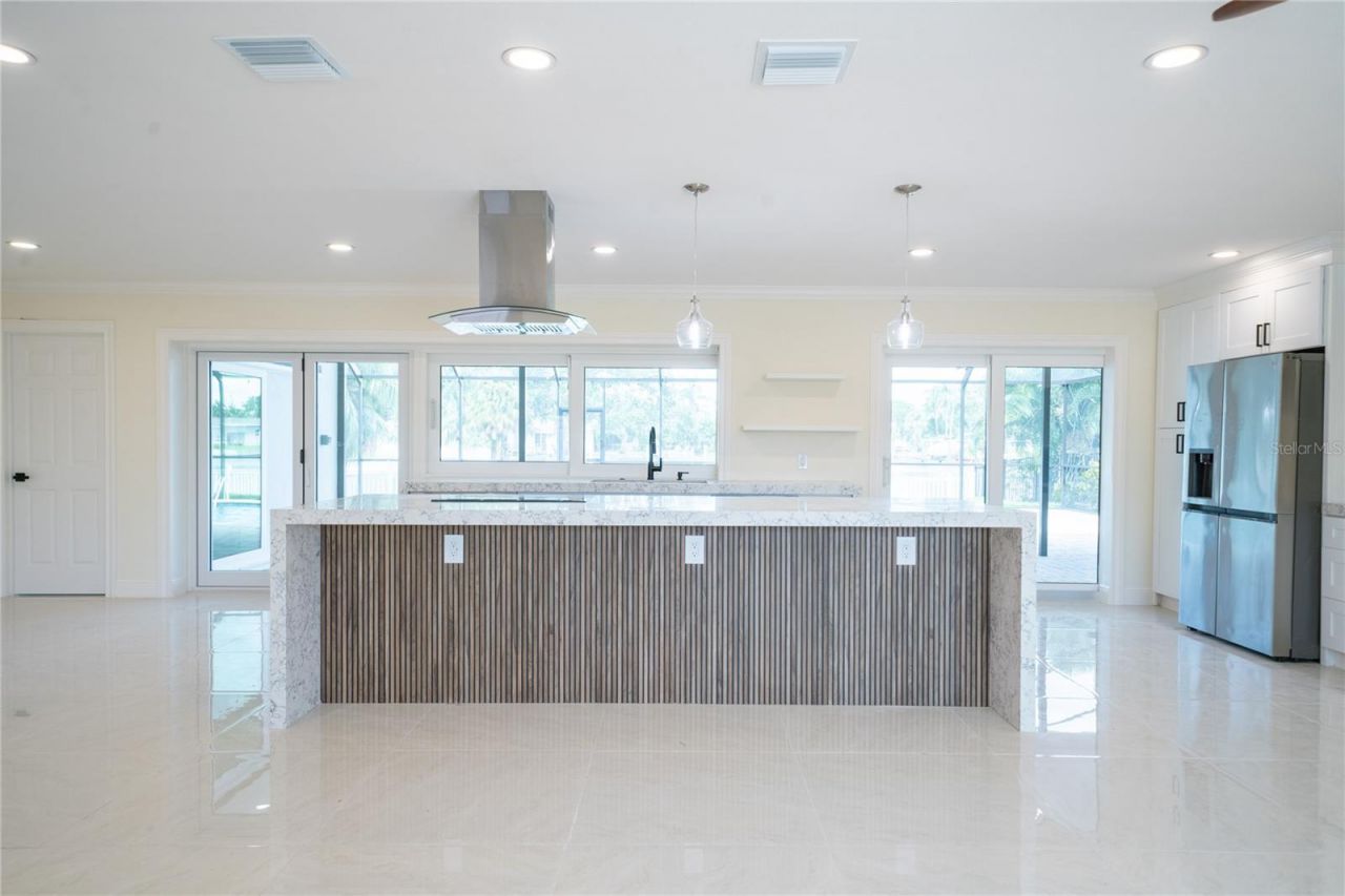 5119 Venetian Boulevard Ne, Saint Petersburg, FL 33703 Photo