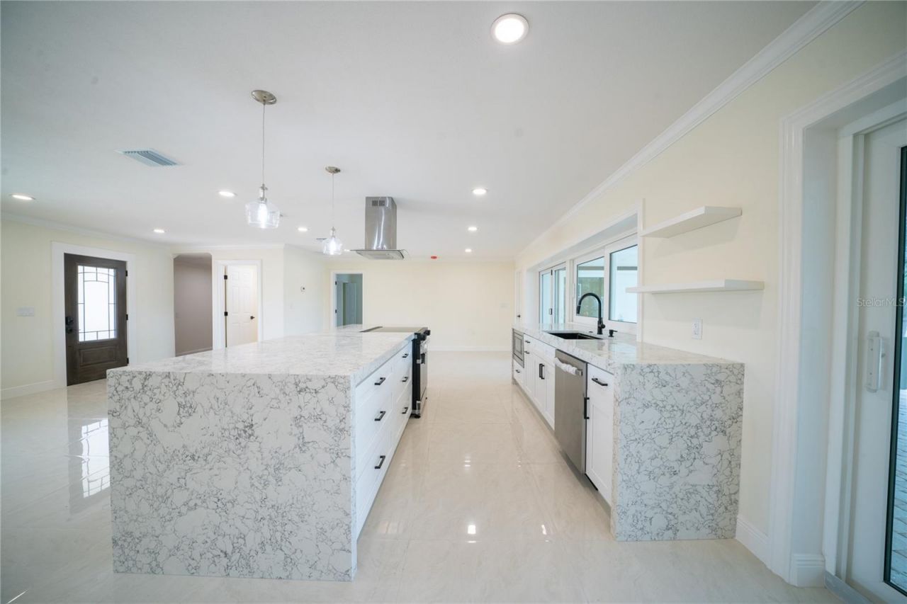 5119 Venetian Boulevard Ne, Saint Petersburg, FL 33703 Photo