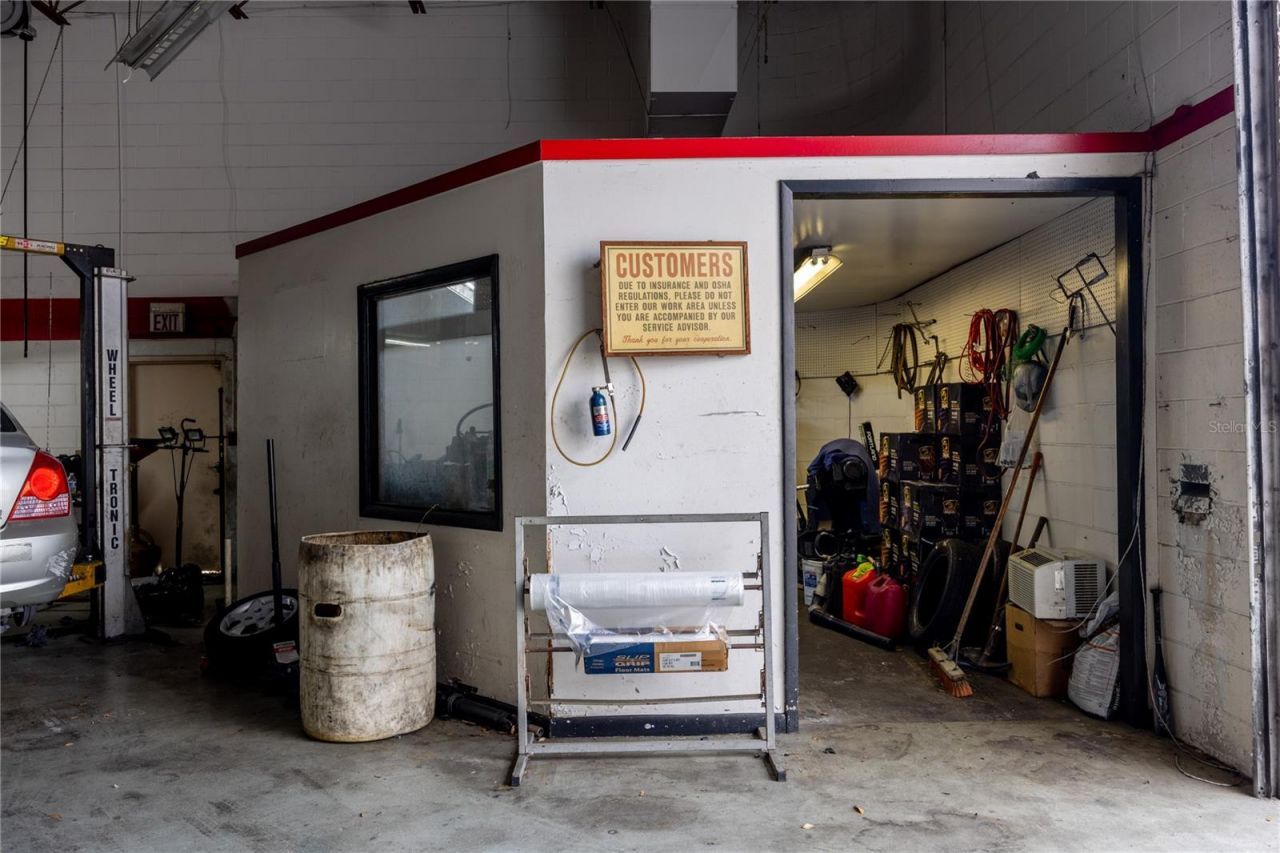 529 North N Us 17/92, Longwood, FL 32750 Photo