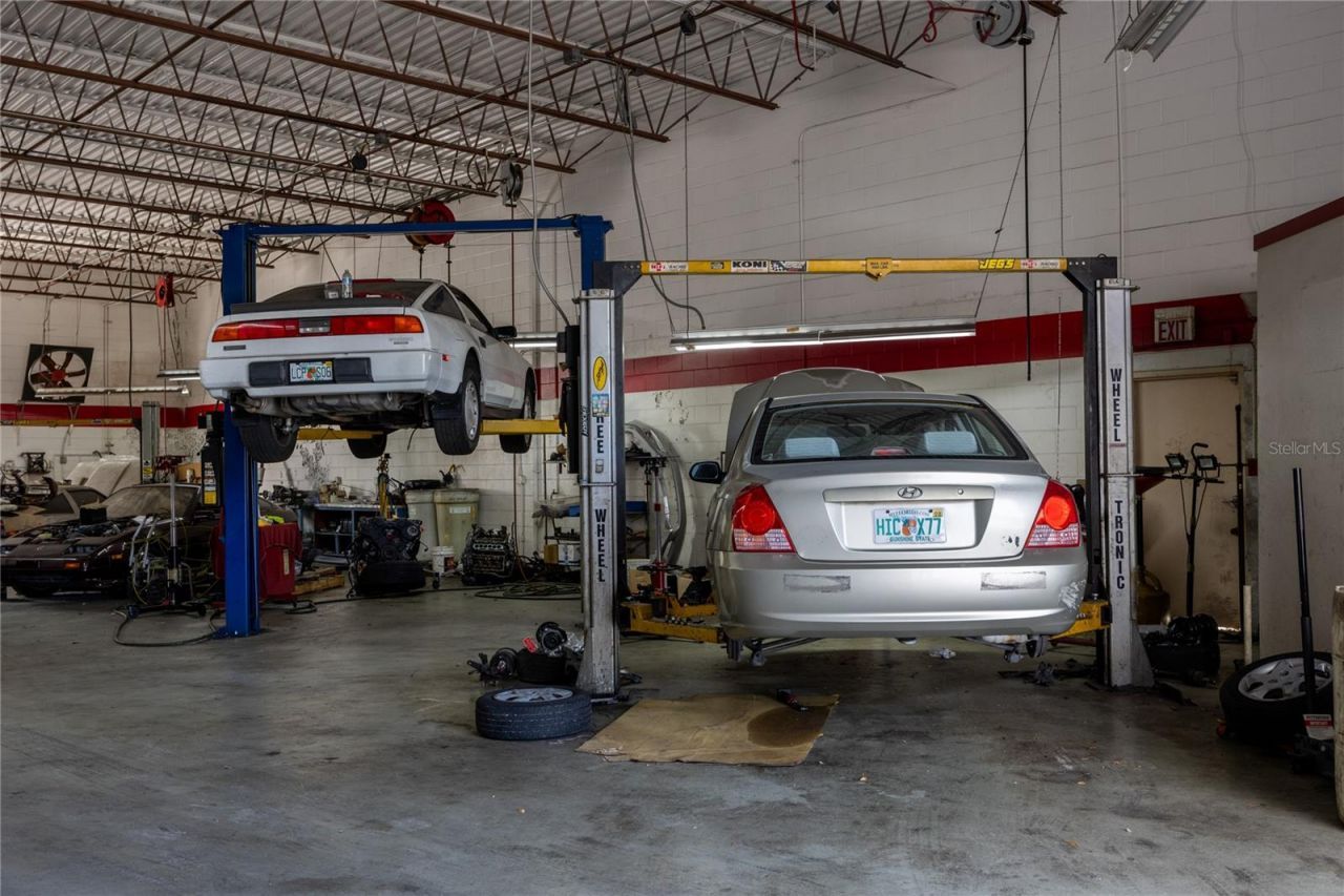 529 North N Us 17/92, Longwood, FL 32750 Photo