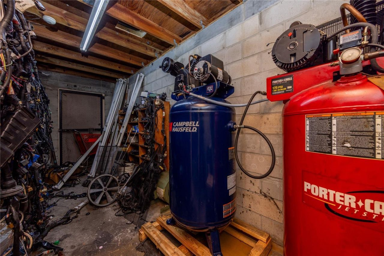 529 North N Us 17/92, Longwood, FL 32750 Photo