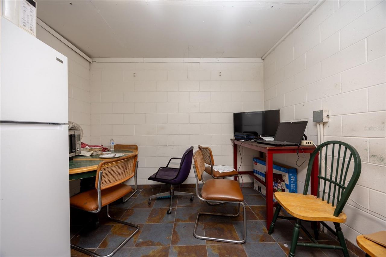 529 North N Us 17/92, Longwood, FL 32750 Photo