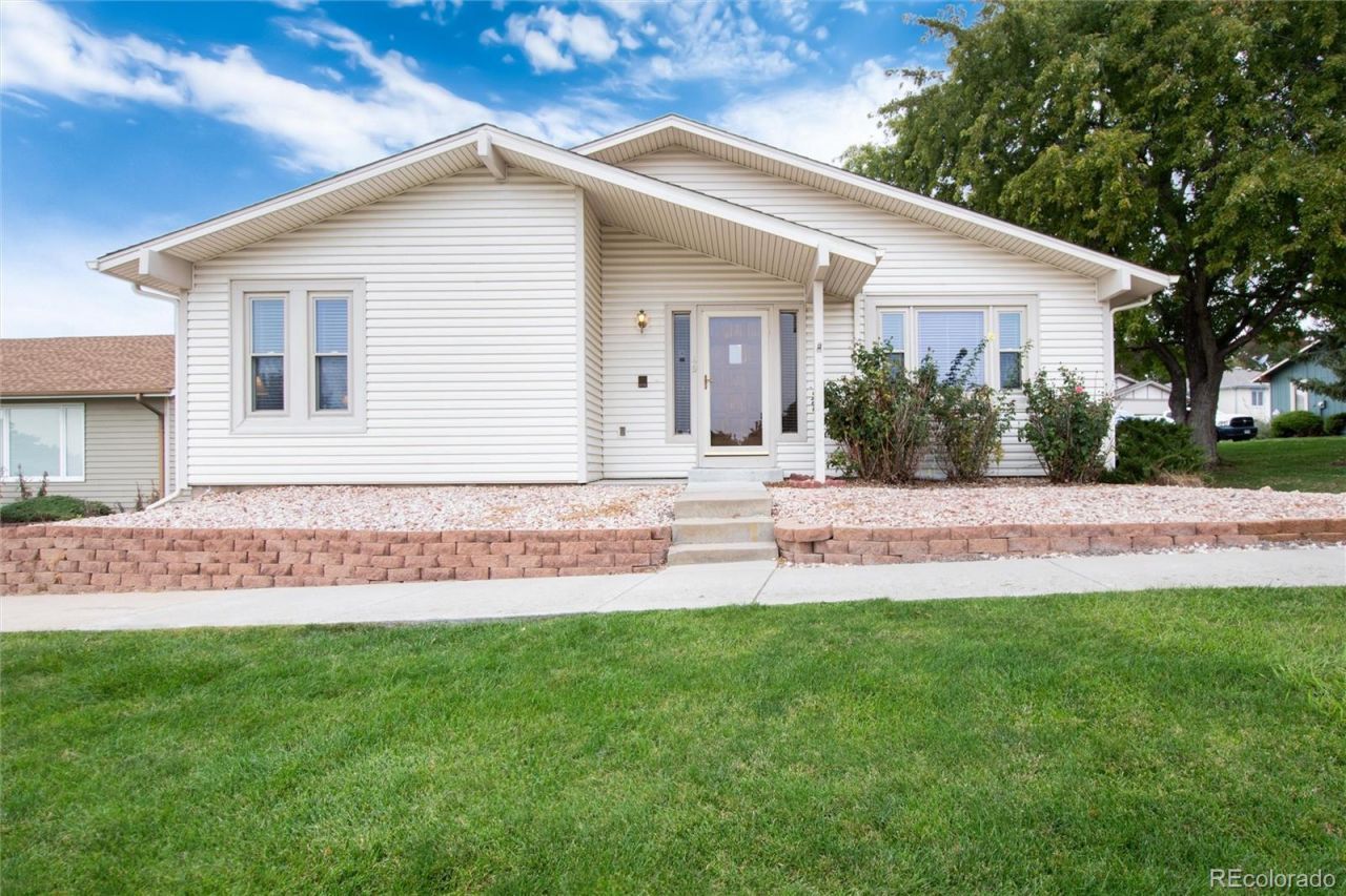 49 Carla Way, Broomfield, CO 80020 Main Photo