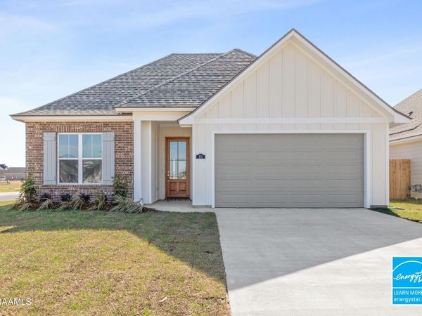 101 Embark Lane, Youngsville, LA 70592