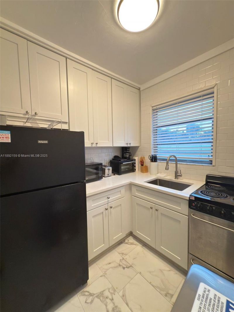 545 Michigan Ave, Unit 3, Miami Beach, FL 33139 Photo