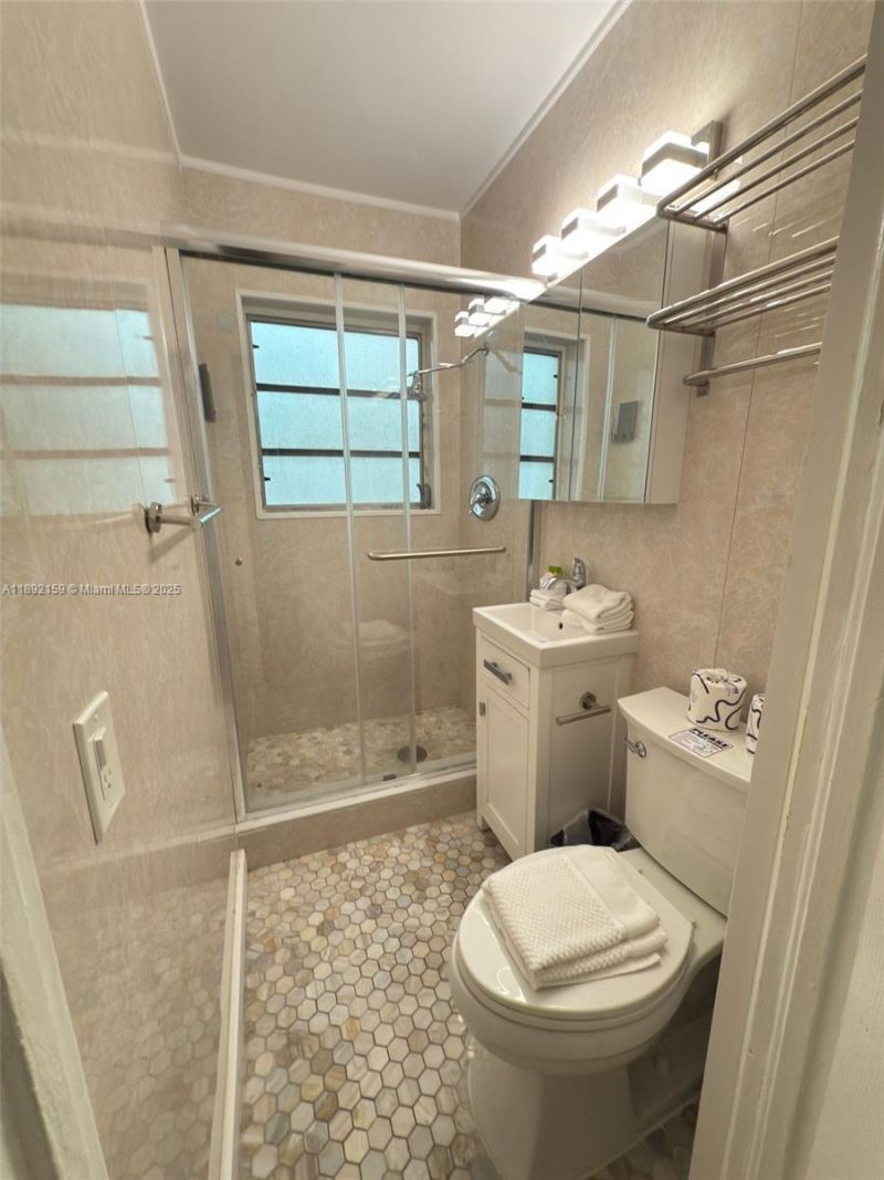 545 Michigan Ave, Unit 3, Miami Beach, FL 33139 Photo