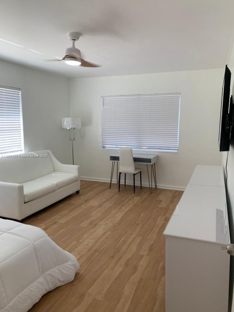 545 Michigan Ave, Unit 3, Miami Beach, FL 33139 Photo