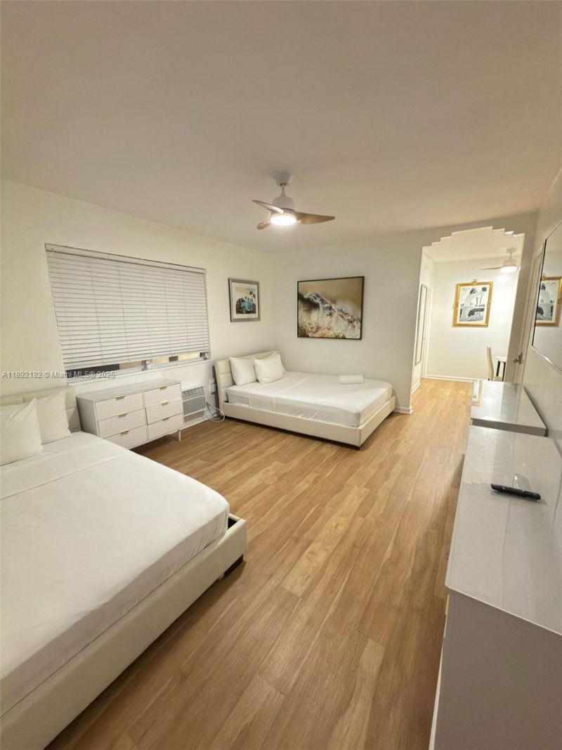 545 Michigan Ave, Unit 4, Miami Beach, FL 33139 Photo