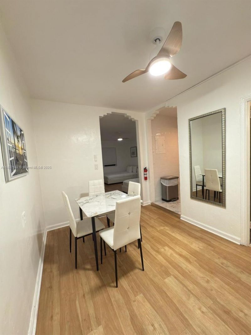 545 Michigan Ave, Unit 4, Miami Beach, FL 33139 Photo