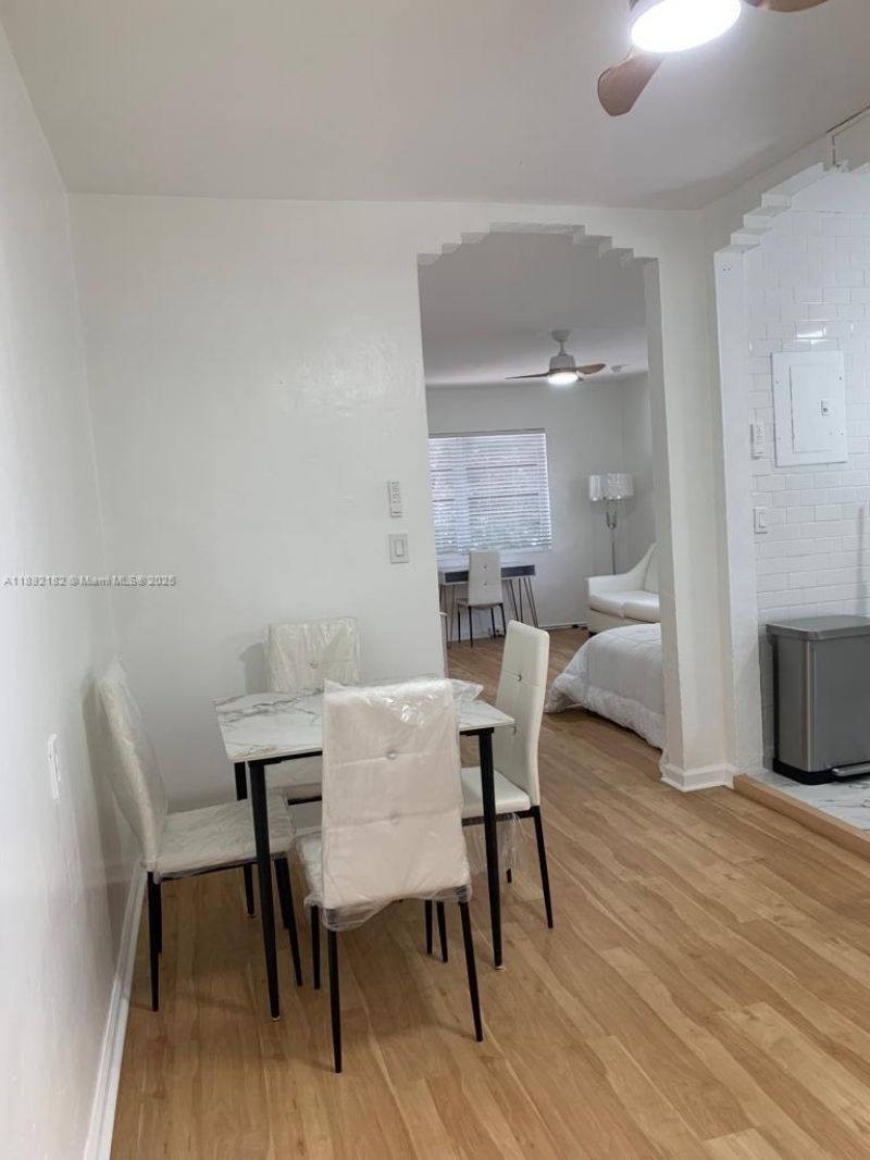 545 Michigan Ave, Unit 4, Miami Beach, FL 33139 Photo