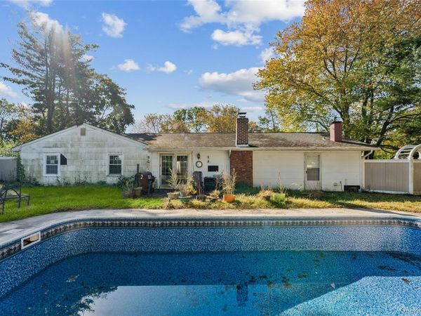 43 Millbrook Drive, Brookhaven, NY 11790