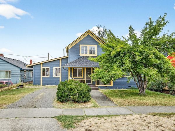 838 Dakota Avenue, Medford, OR 97501