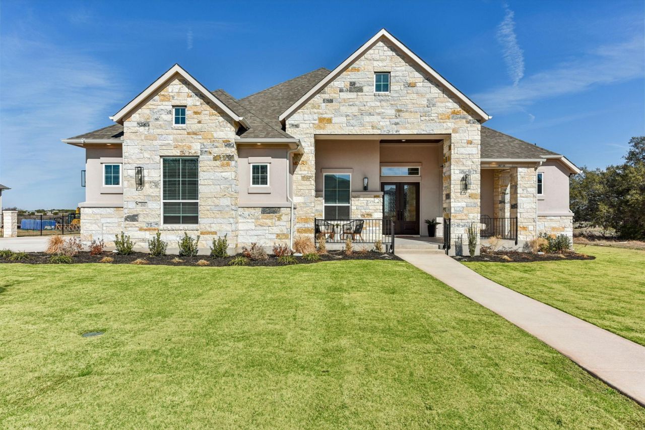 212 Three Rivers Rd, Florence, TX 76527 Main Photo