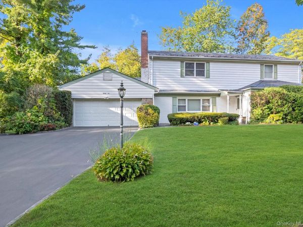 36 Somerset Drive S, Great Neck, NY 11020