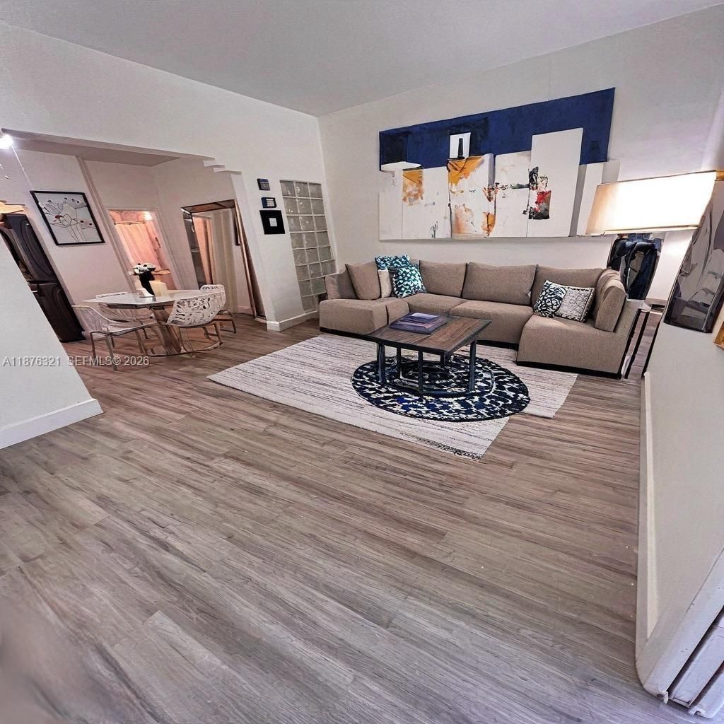 730 12th St, Unit 9, Miami Beach, FL 33139 Photo