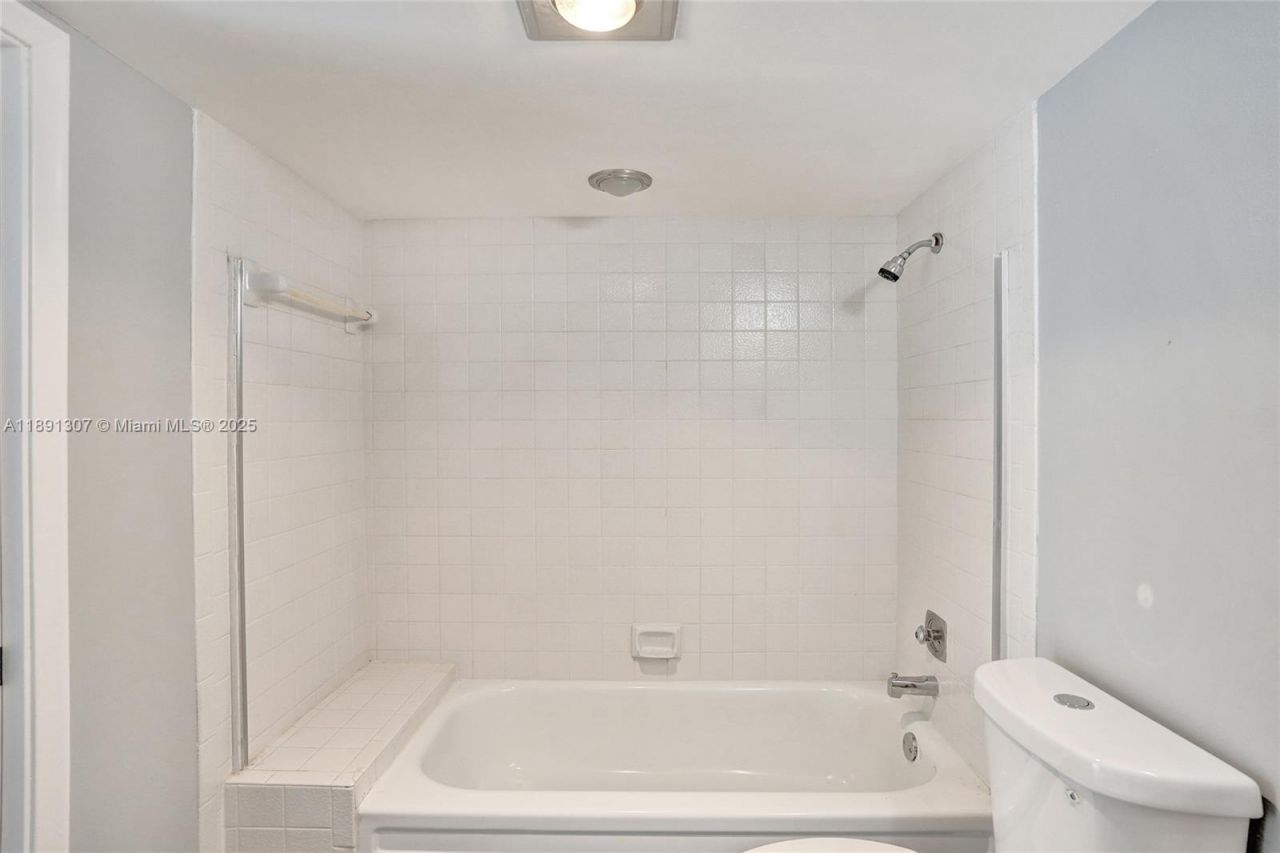 3001 Portofino Isle, Unit K2, Coconut Creek, FL 33066 Photo