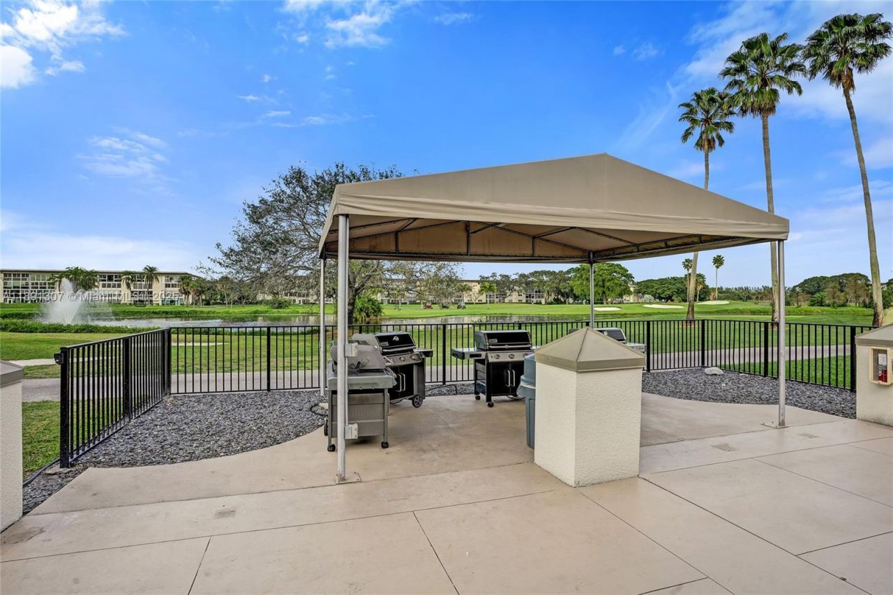 3001 Portofino Isle, Unit K2, Coconut Creek, FL 33066 Photo