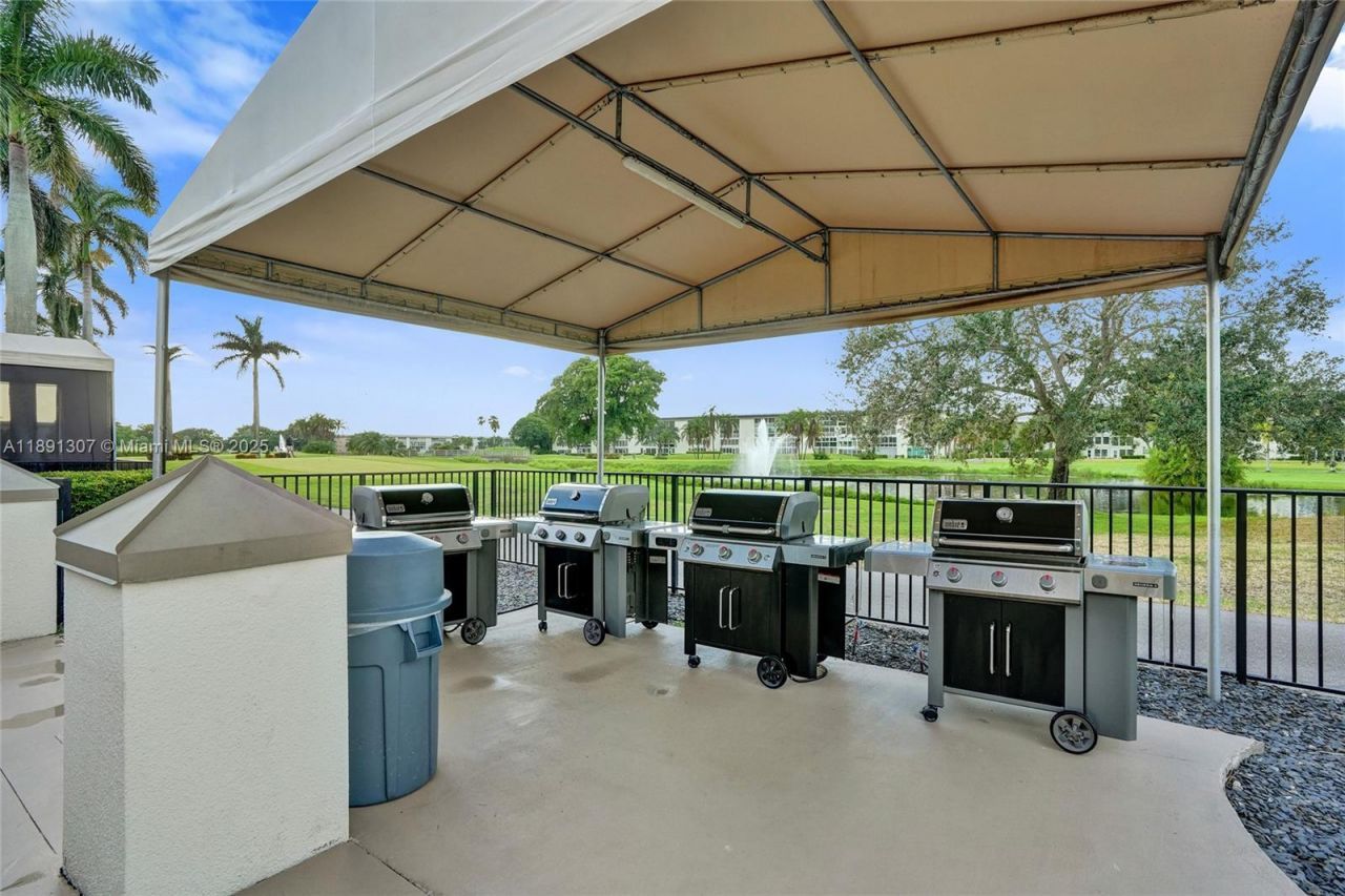 3001 Portofino Isle, Unit K2, Coconut Creek, FL 33066 Photo