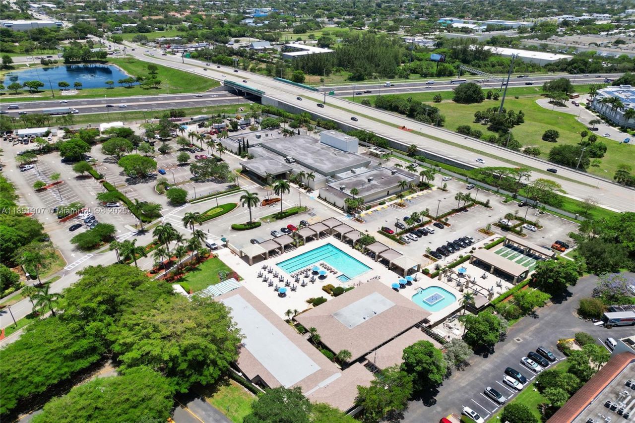 3001 Portofino Isle, Unit K2, Coconut Creek, FL 33066 Photo
