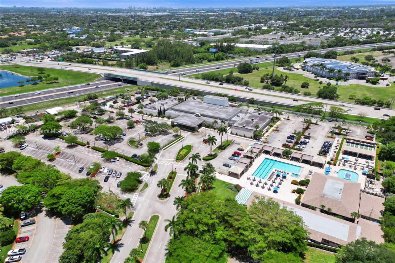 3001 Portofino Isle, Unit K2, Coconut Creek, FL 33066 Photo