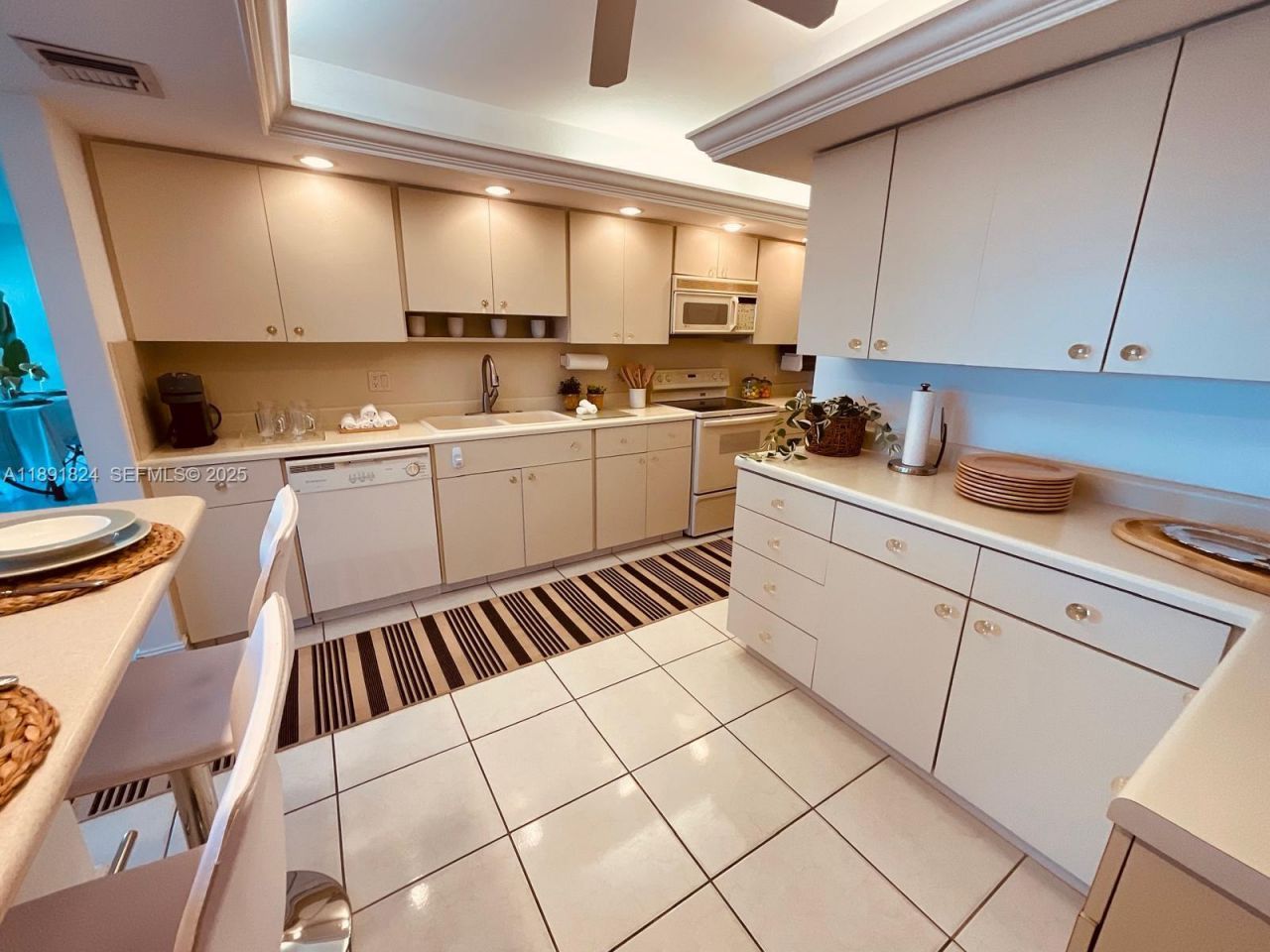 4900 N Ocean Blvd, Unit 1217, Lauderdale by the Sea, FL 33308 Photo